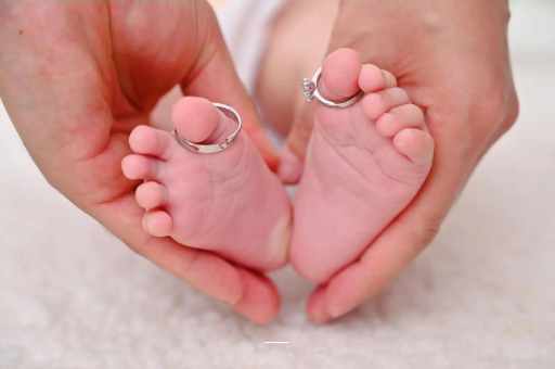 成都试管代怀刚怀孕的初期症状